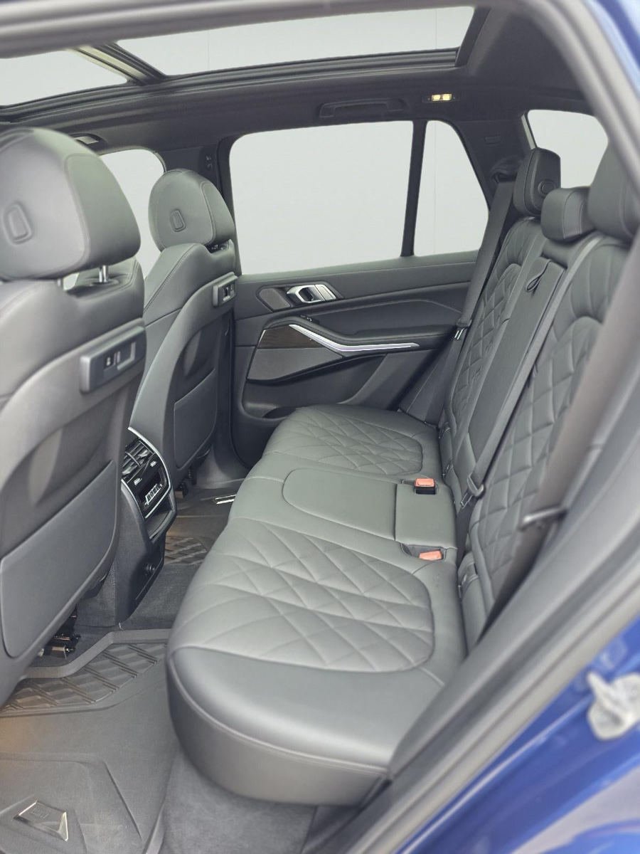 Used 2023 BMW X5 xDrive40i w/ Premium Package AWD/4WD image 24