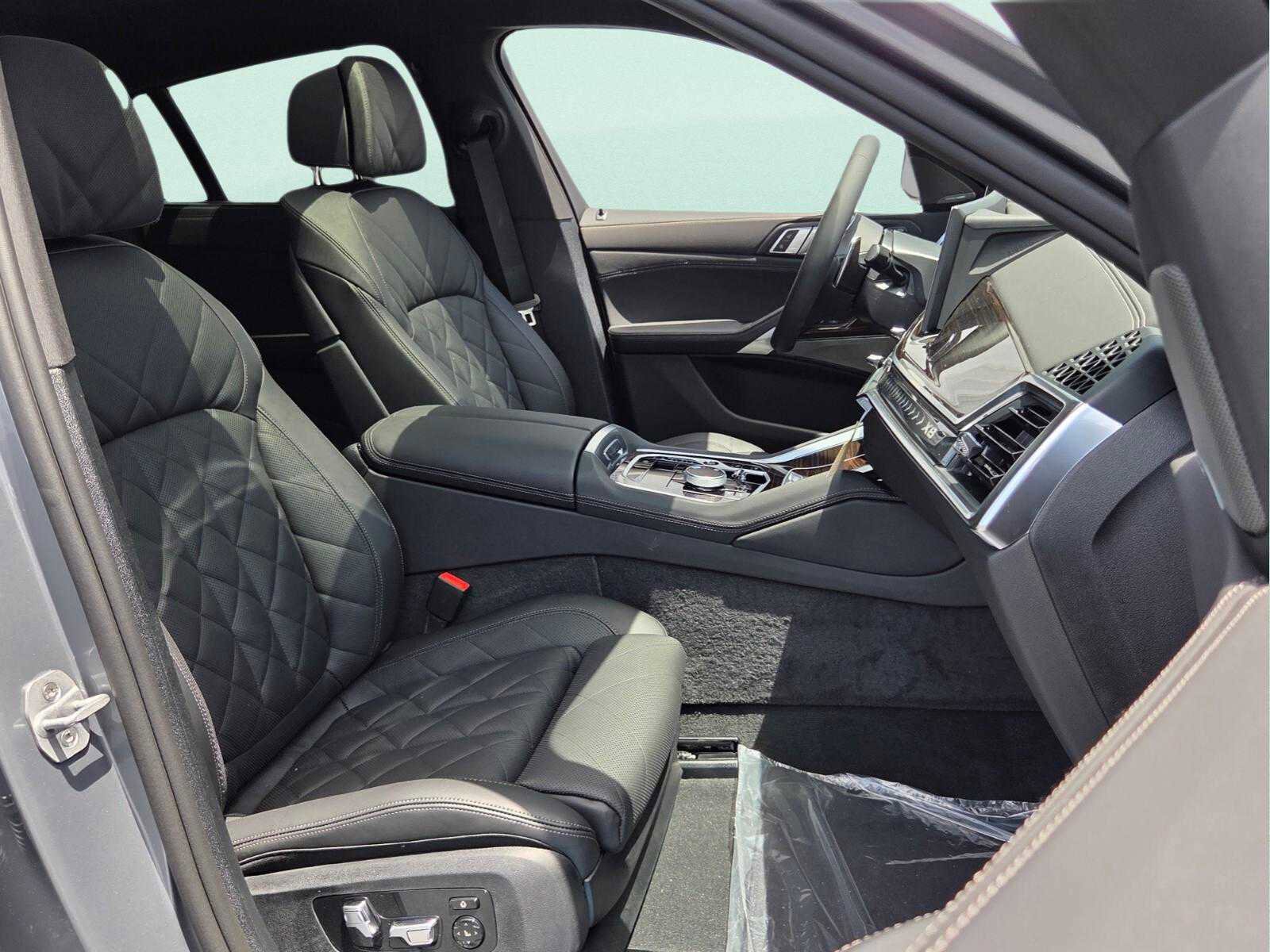 New 2026 BMW X6 xDrive40i w/ Executive Package AWD/4WD image 17
