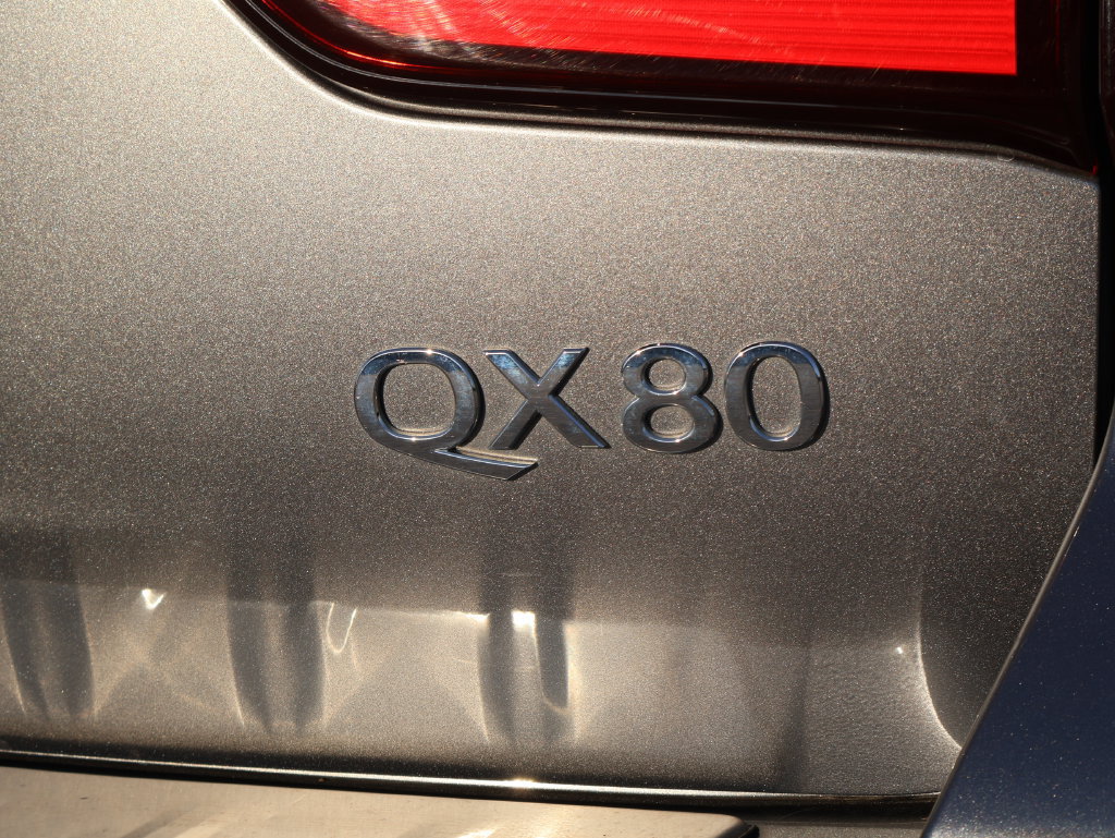 Used 2020 INFINITI QX80 Luxe w/ Proassist Package AWD/4WD image 8