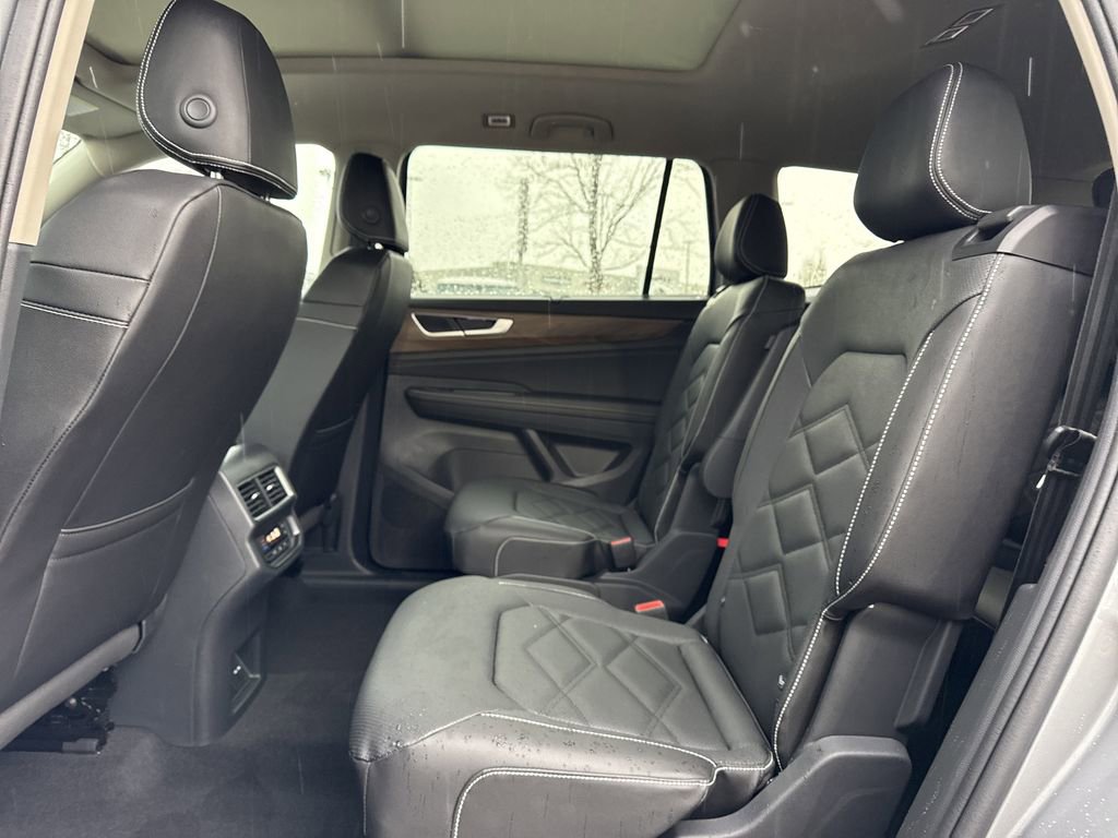 New 2026 Volkswagen Atlas SE FWD image 14