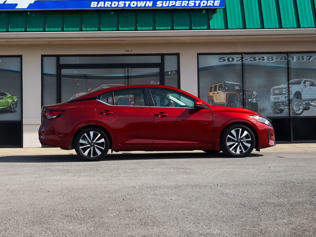 Used 2024 Nissan Sentra SV w/ SV Premium Package FWD image 2