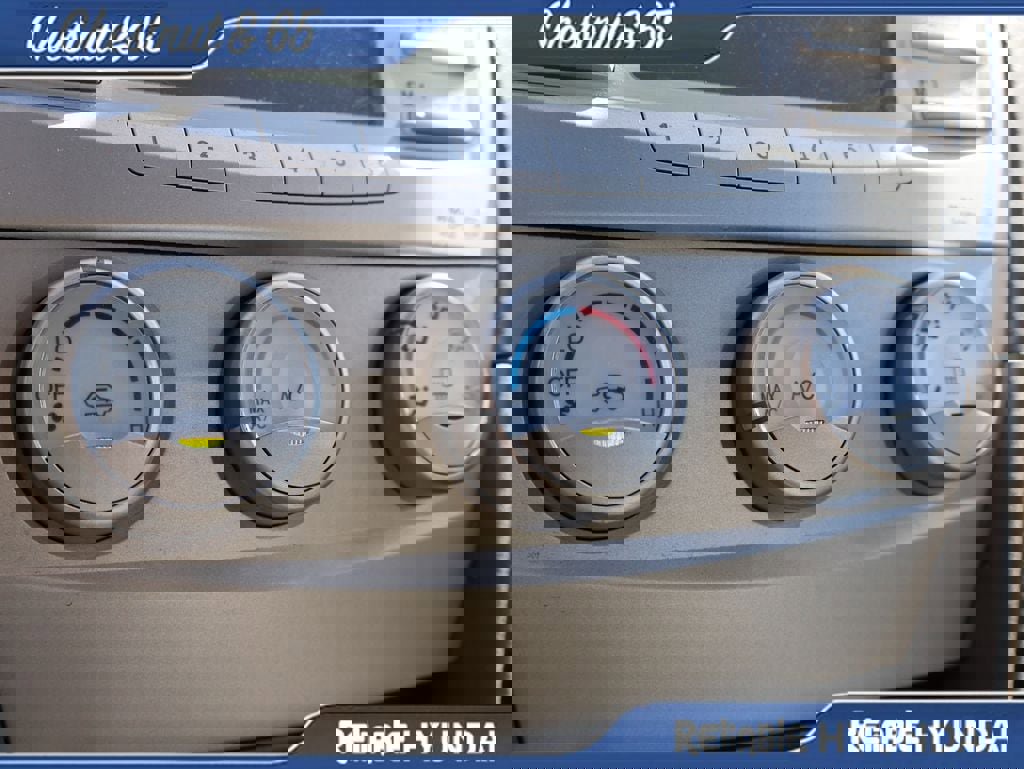 Used 2011 Toyota Camry LE image 33