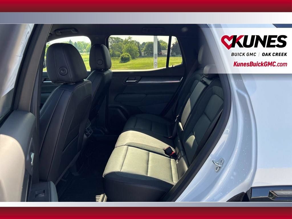 New 2026 GMC Terrain AT4 w/ Convenience Package III AWD/4WD image 30
