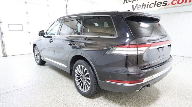 Used 2020 Lincoln Aviator AWD image 3