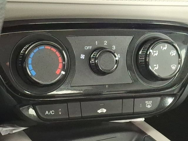 Used 2022 Honda HR-V LX image 17