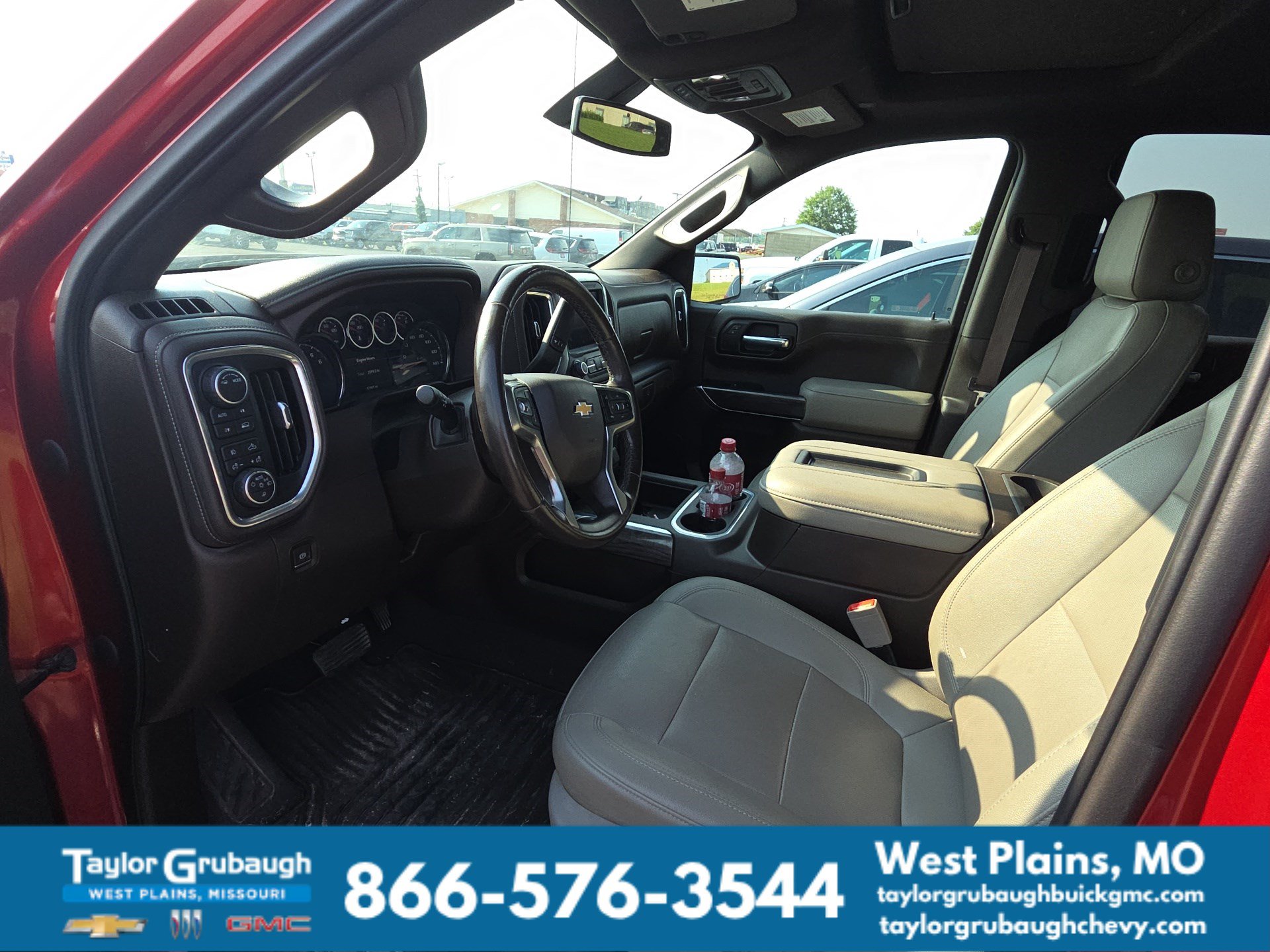 Used 2021 Chevrolet Silverado 1500 LTZ AWD/4WD image 9