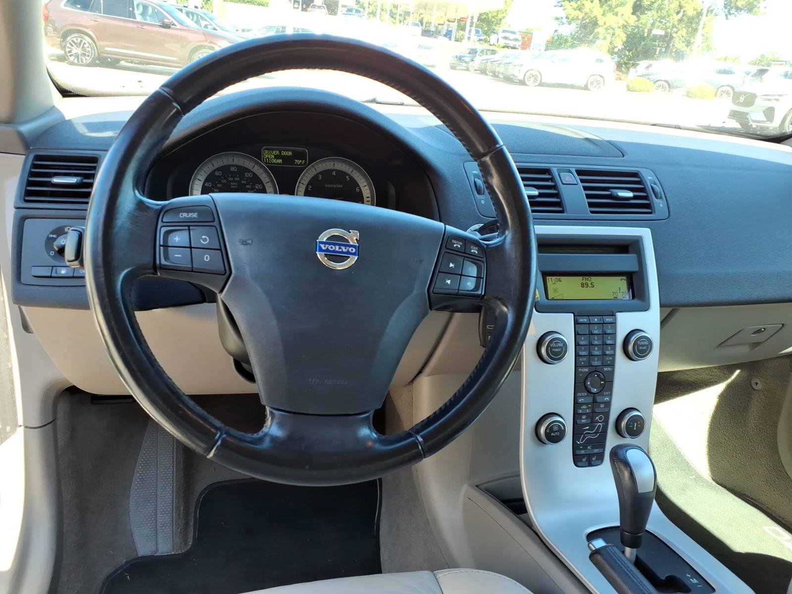 Used 2013 Volvo C70 T5 w/ Climate Pkg FWD image 13