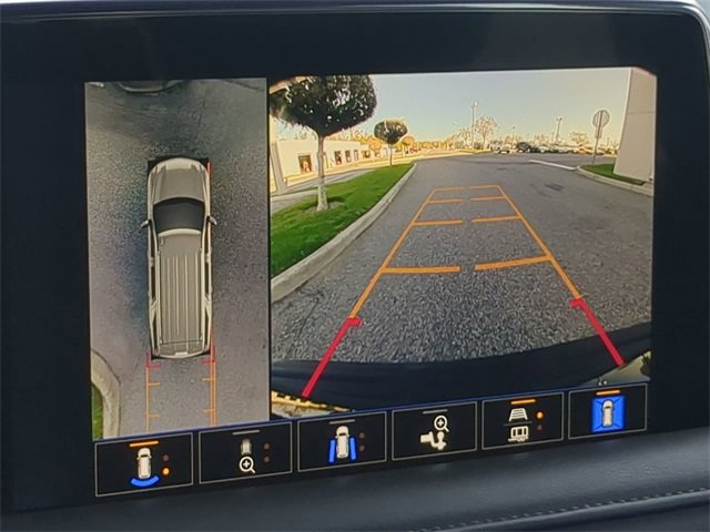 Used 2023 Chevrolet Suburban High Country w/ Premium Package image 21