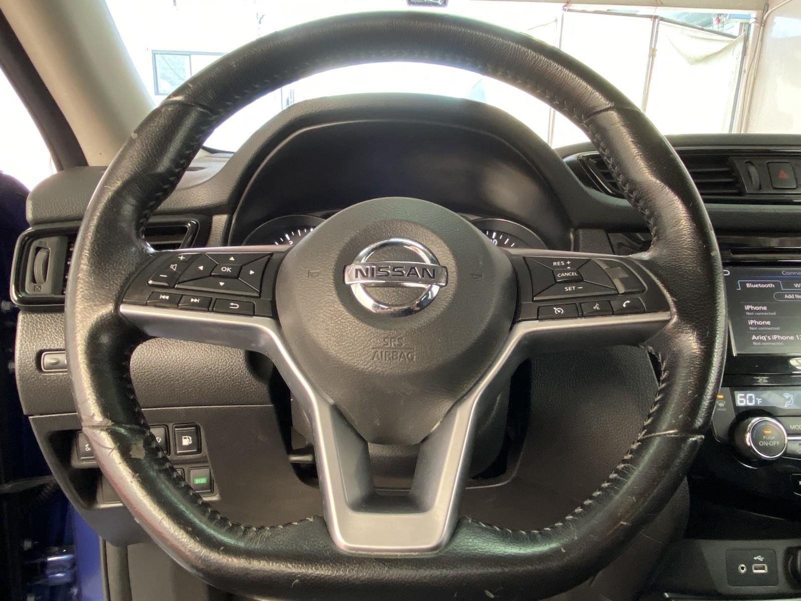 Used 2020 Nissan Rogue SV FWD image 30