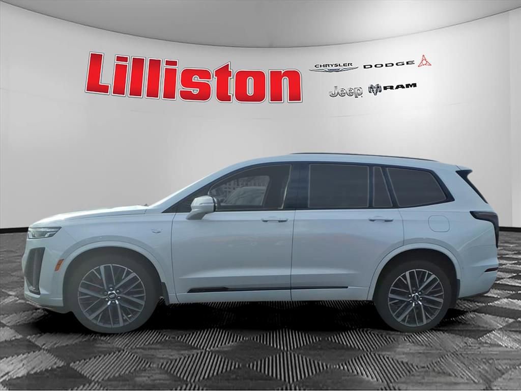 Used 2023 Cadillac XT6 Sport w/ Technology Package image 7