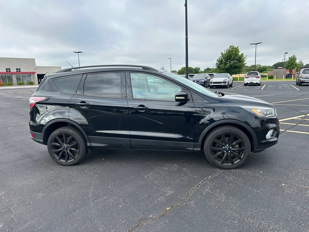 Used 2017 Ford Escape Titanium AWD/4WD image 8