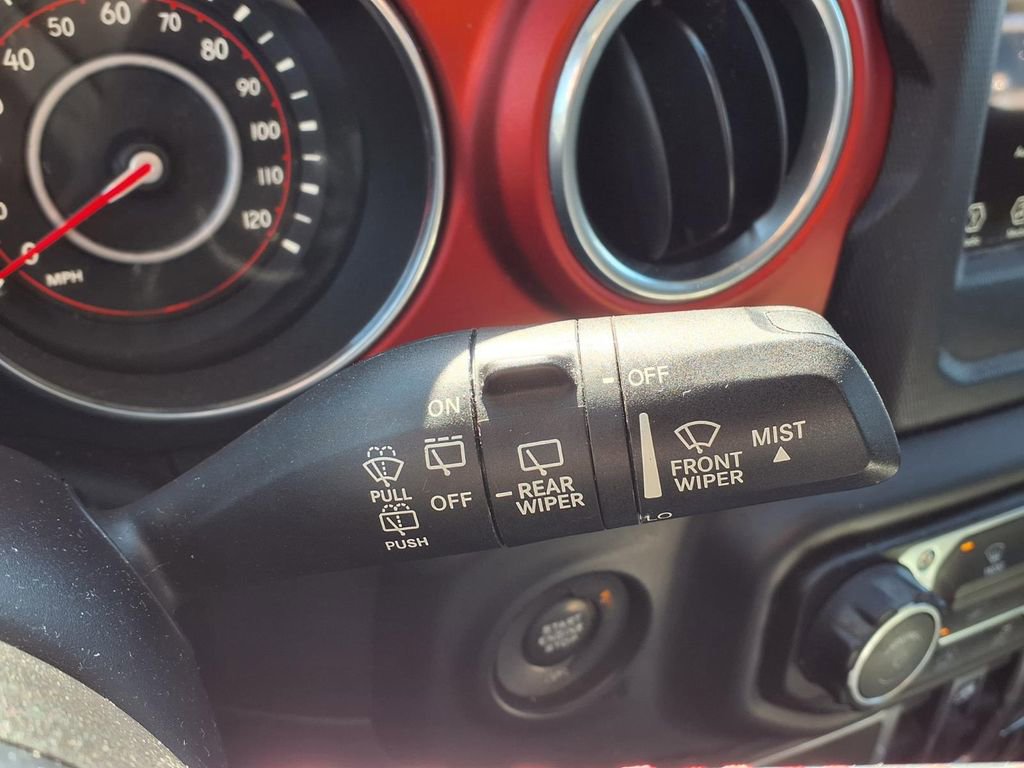 Used 2018 Jeep Wrangler Unlimited Rubicon w/ Steel Bumper Group AWD/4WD image 17