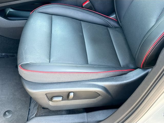 Used 2023 Buick Envision Essence w/ Sport Touring Package FWD image 18