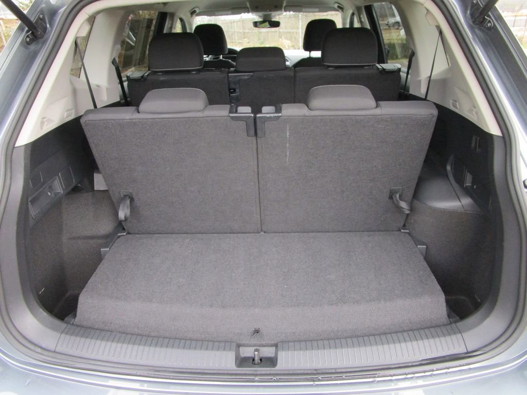 Used 2024 Volkswagen Tiguan S image 12