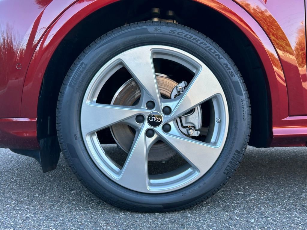 New 2025 Audi Q5 Prestige image 40