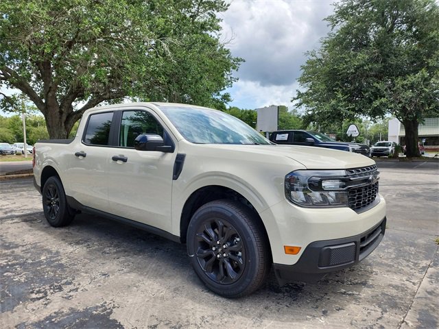 New 2024 Ford Maverick XLT w/ XLT Luxury Package