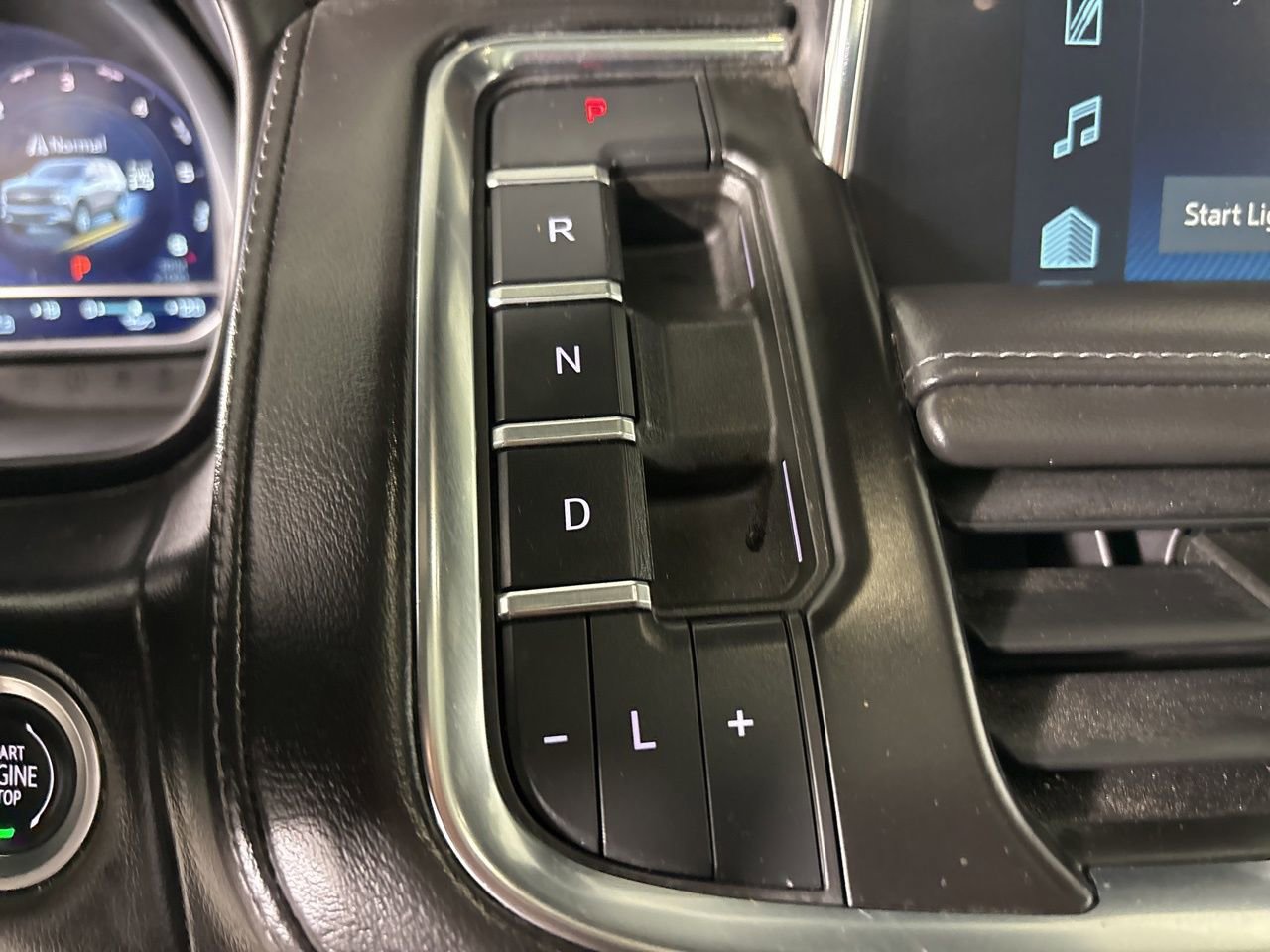 Used 2023 Chevrolet Tahoe Z71 image 19