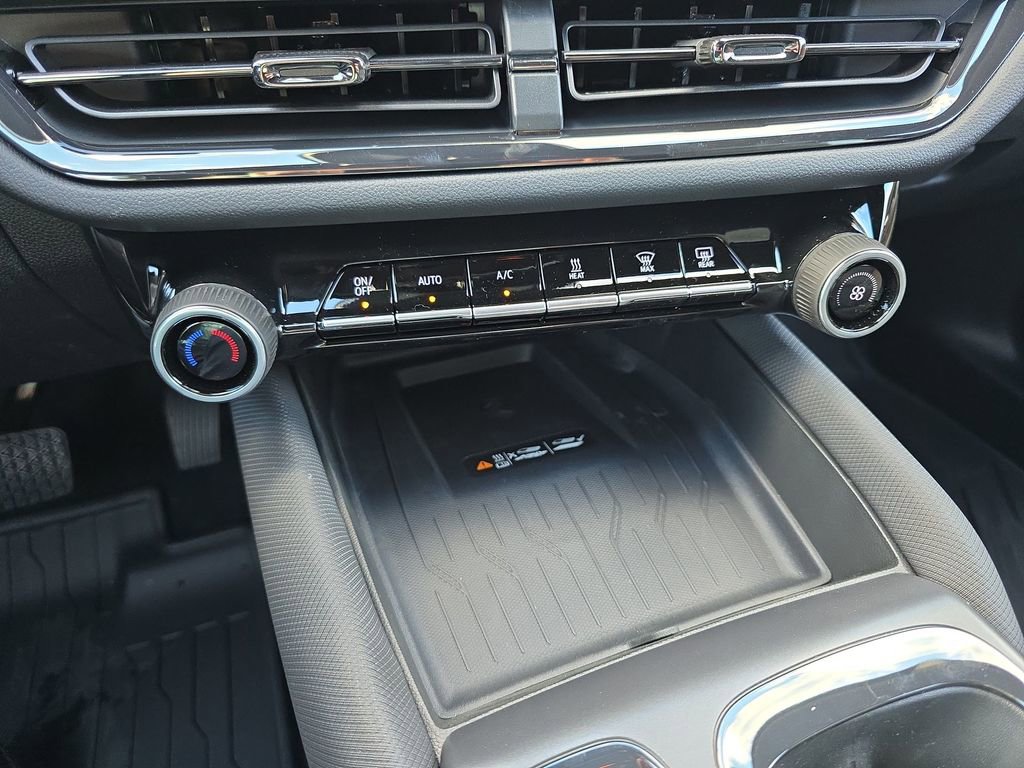 New 2026 Chevrolet Equinox EV RS image 16