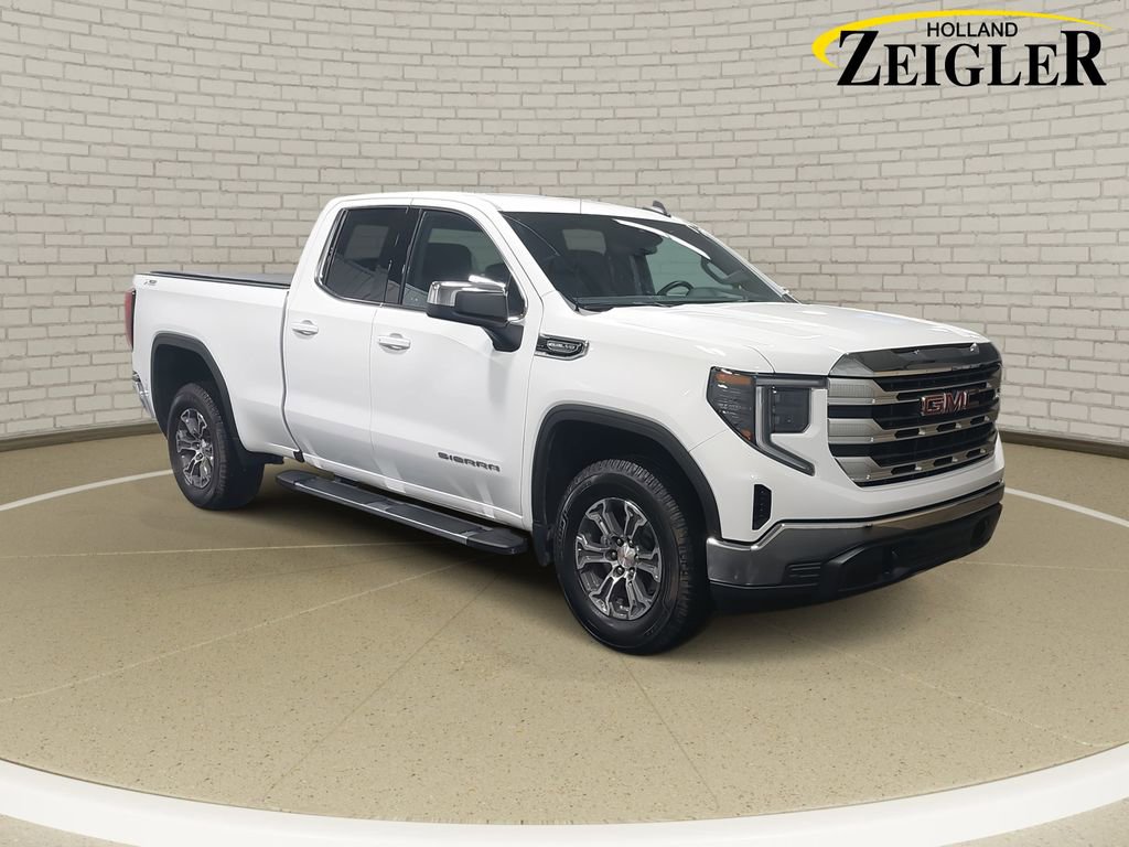 Used 2023 GMC Sierra 1500 SLE image 3