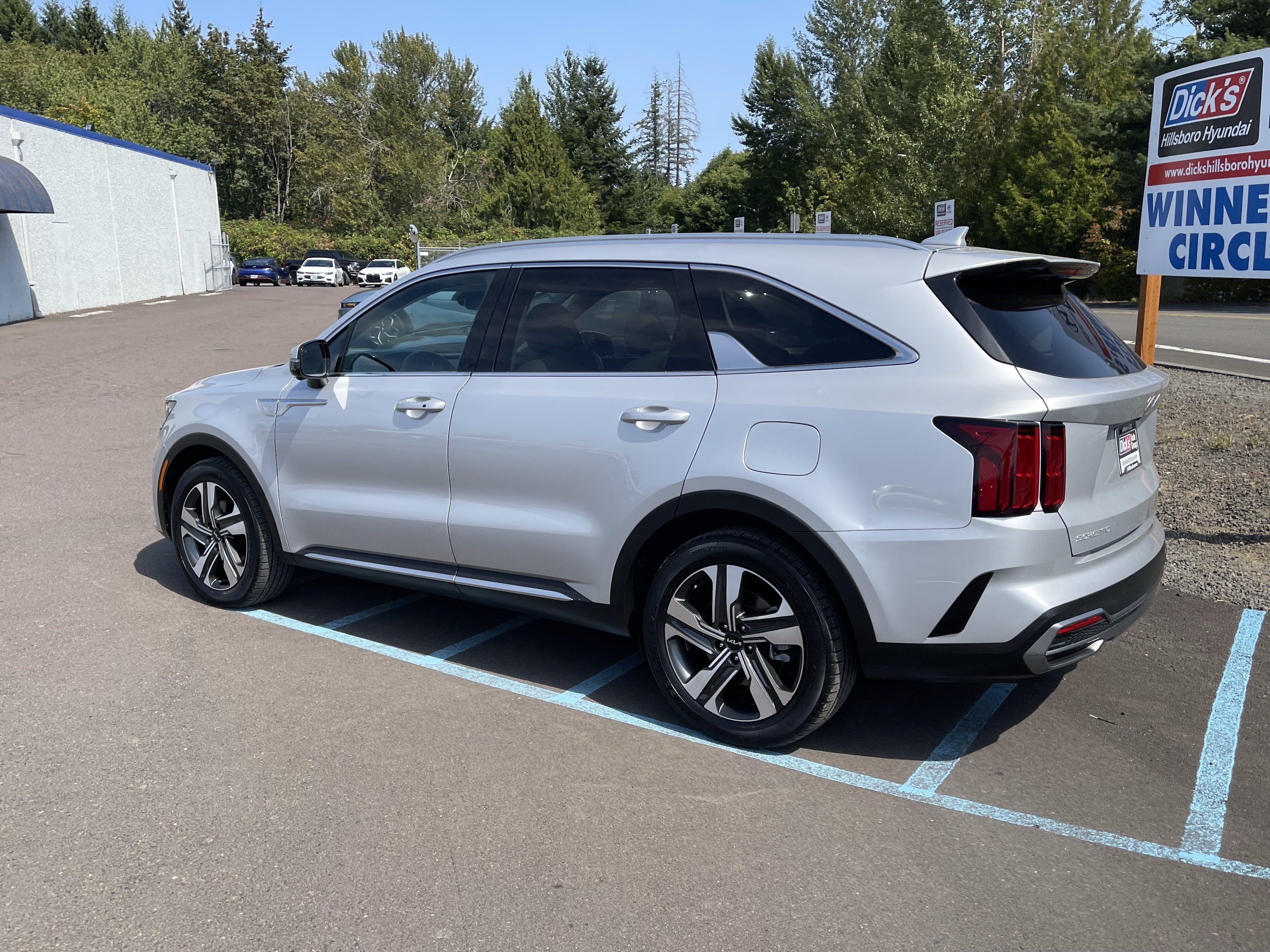 Used 2023 Kia Sorento SX Prestige AWD/4WD image 3