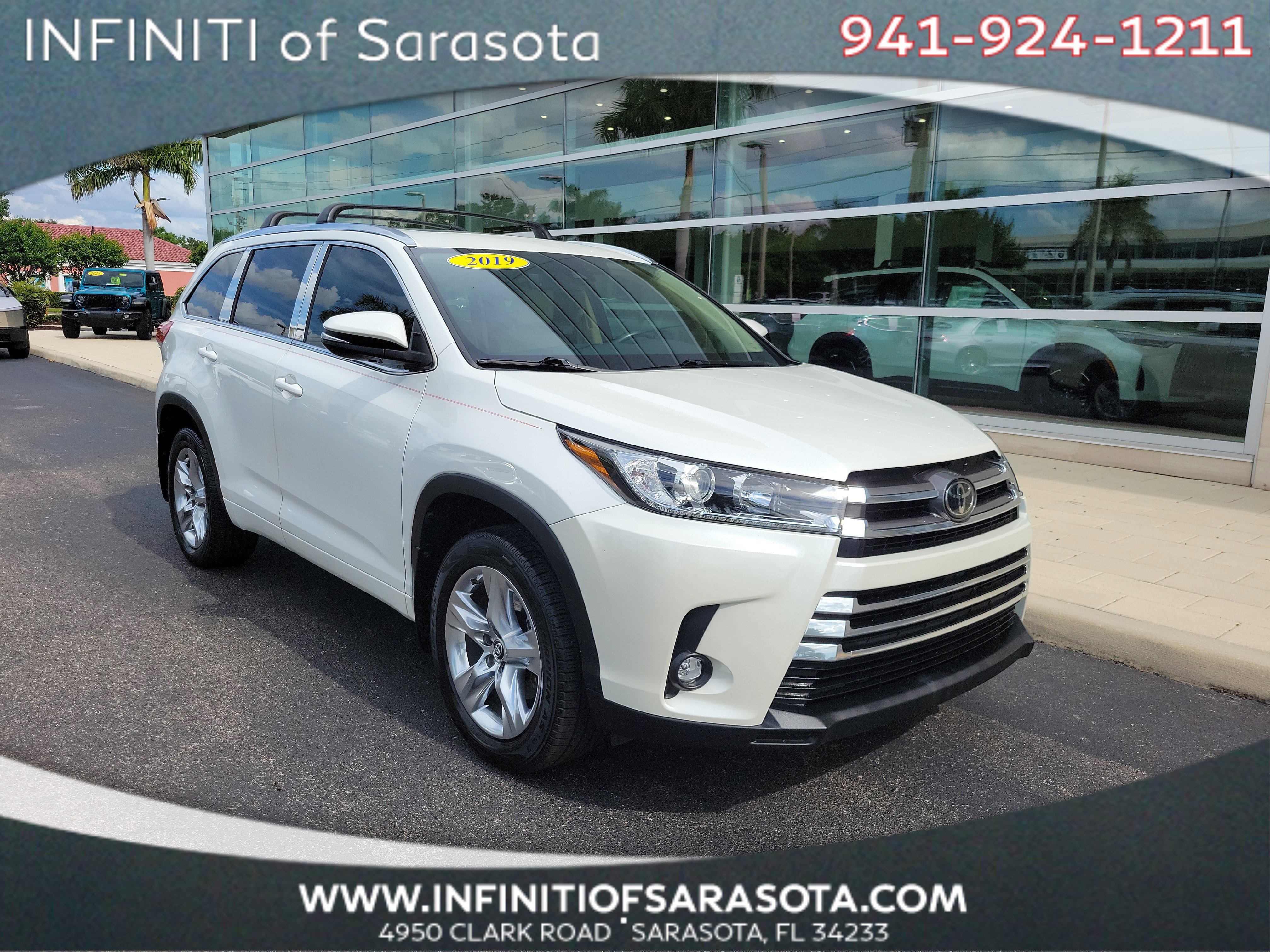 Used 2019 Toyota Highlander Limited FWD image 1