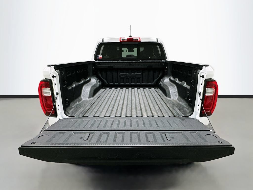 New 2026 GMC Canyon Elevation w/ Convenience Package RWD image 27