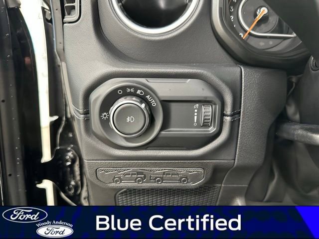 Used 2024 Jeep Wrangler Sahara w/ Technology Group image 20