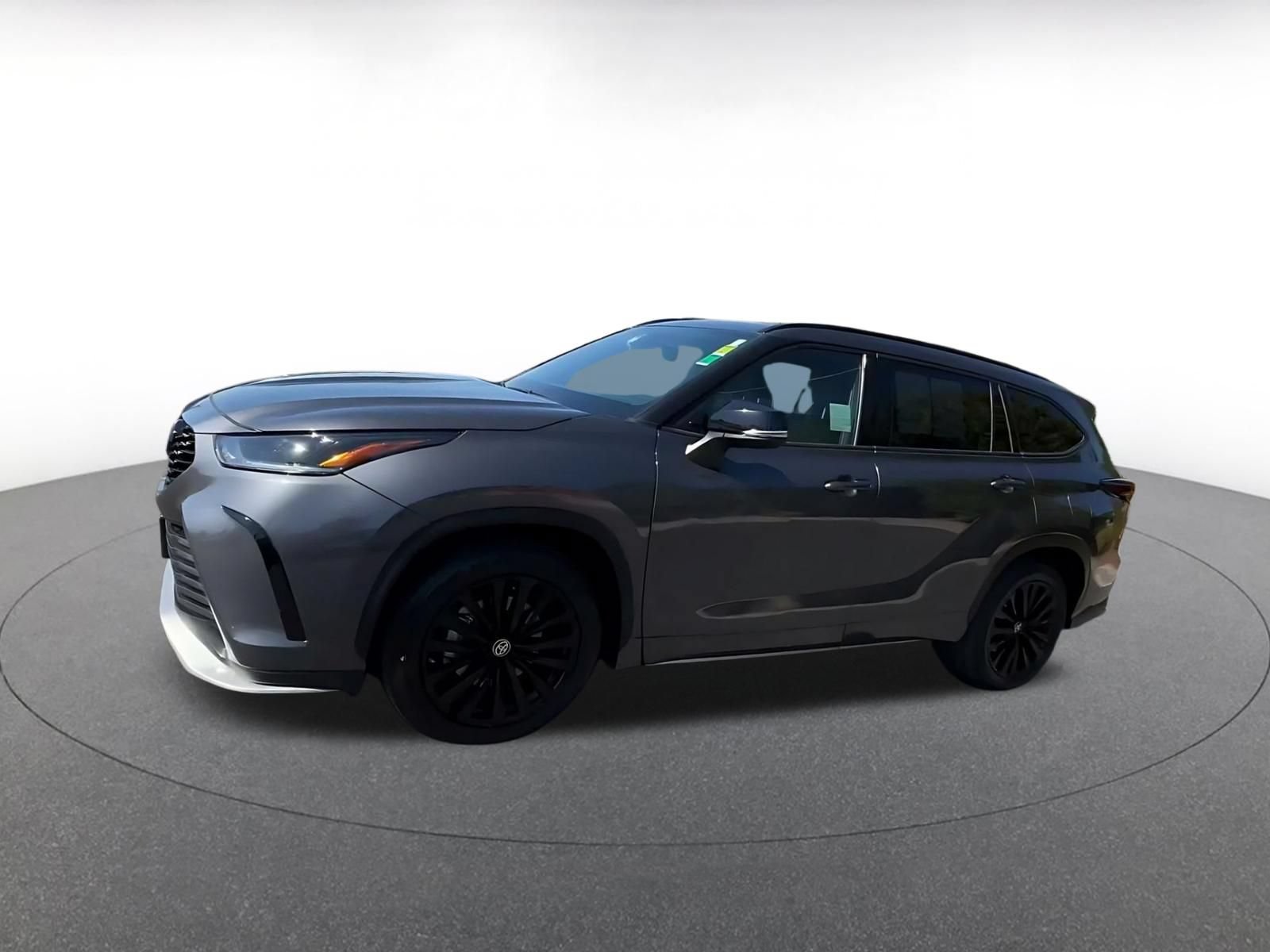 Used 2025 Toyota Highlander XSE AWD/4WD image 7