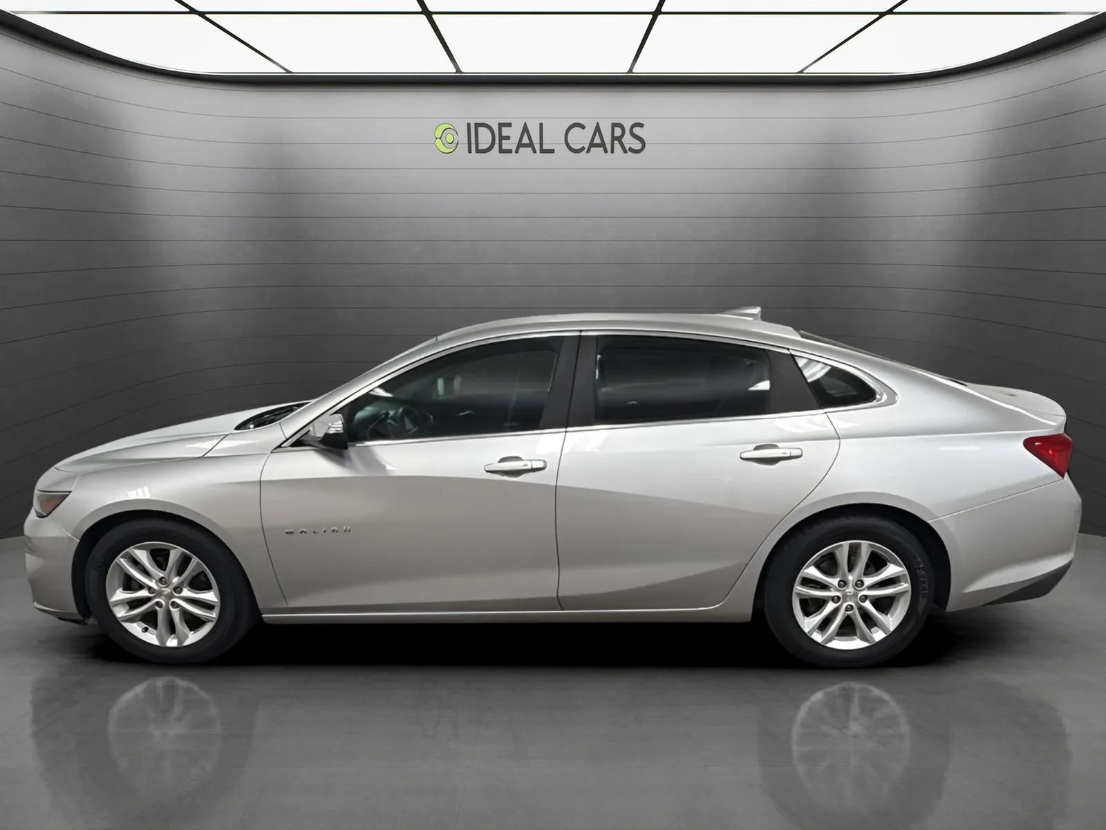 Used 2017 Chevrolet Malibu LT FWD image 8