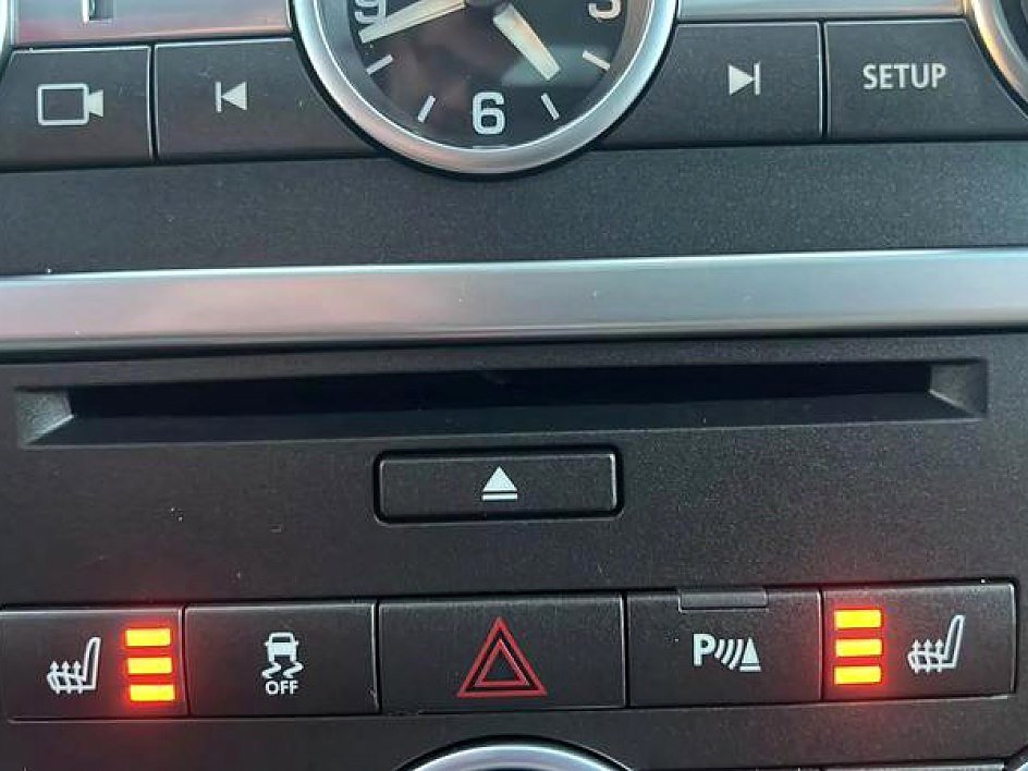 Used 2016 Land Rover LR4 HSE image 30