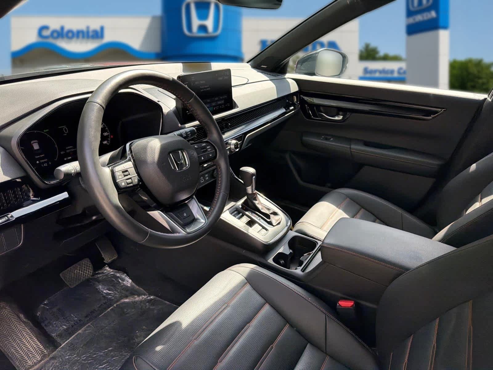Used 2024 Honda CR-V Sport Touring image 12