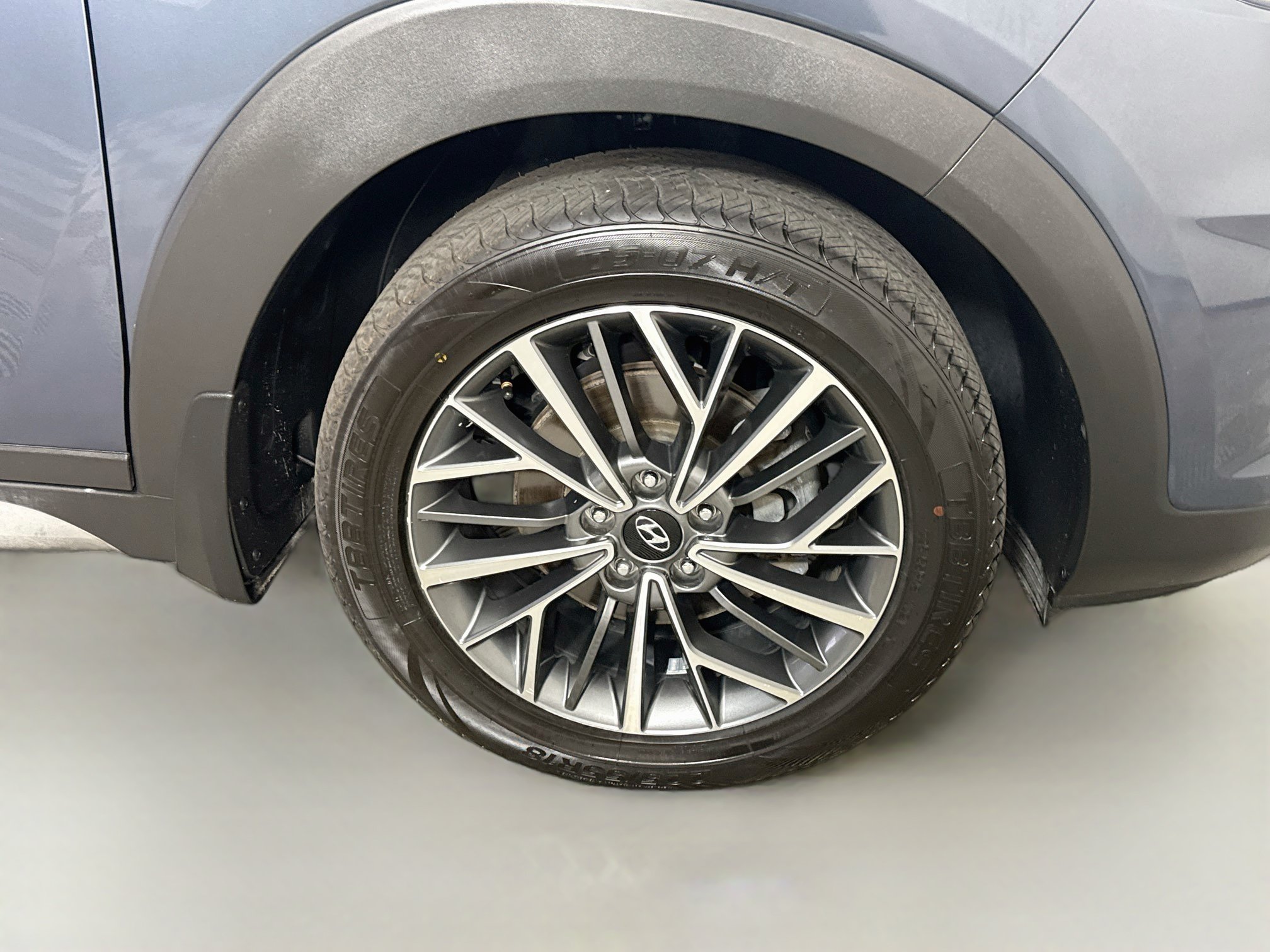 Used 2019 Hyundai Tucson Limited w/ Cargo Package FWD image 32