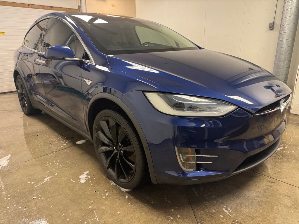 Used 2016 Tesla Model X 90D image 5