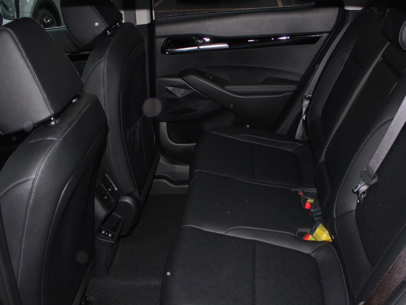 New 2026 Kia Seltos SX image 18