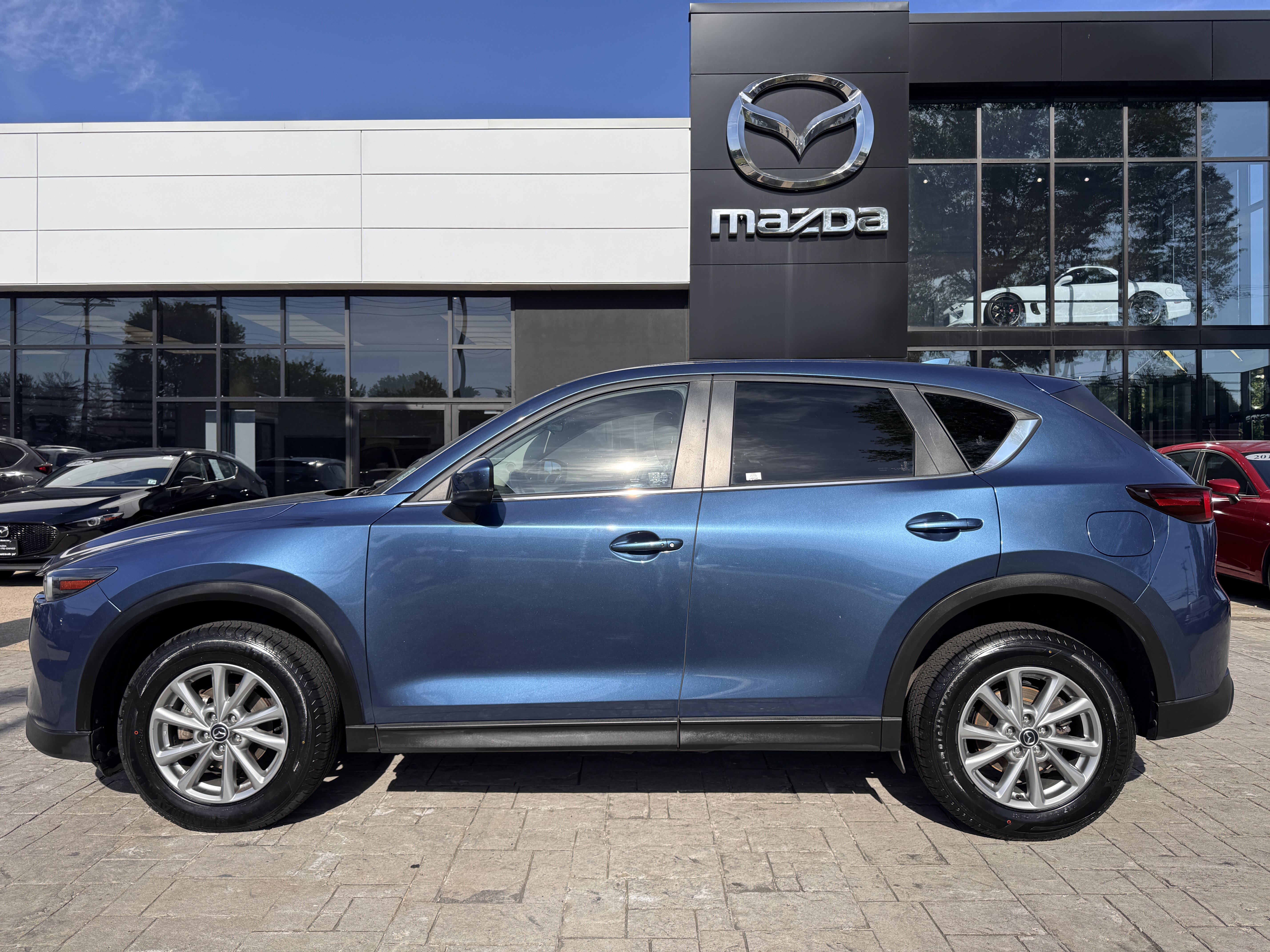 Certified 2023 MAZDA CX-5 AWD 2.5 S w/ Select Package image 4