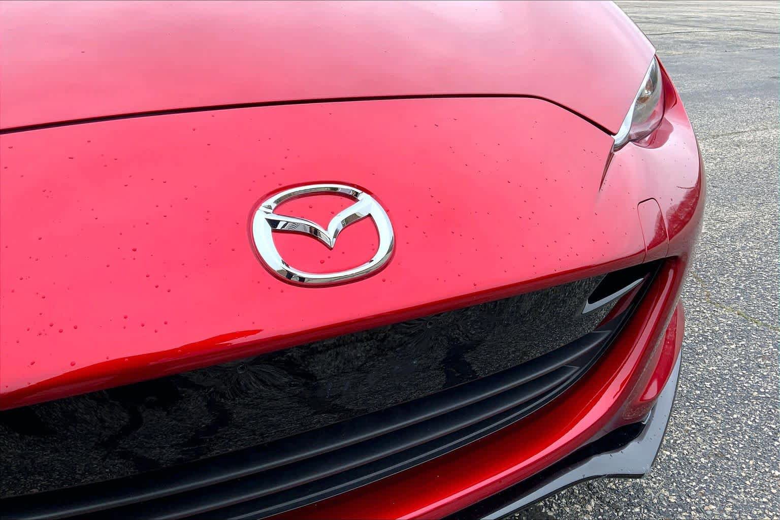Used 2023 MAZDA MX-5 Miata Club w/ Weather Package image 32