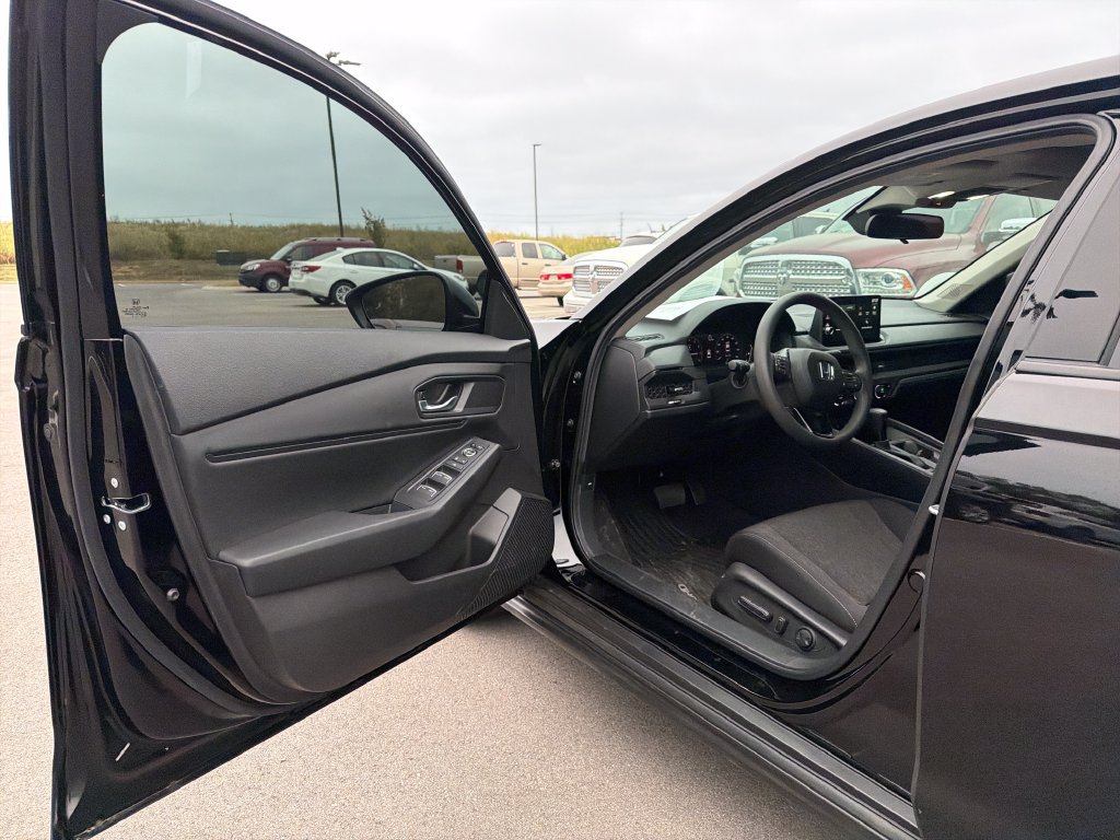 Used 2026 Honda Accord SE image 19