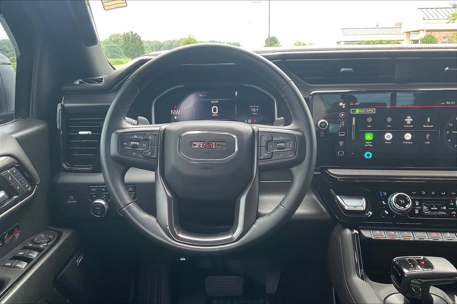 Used 2024 GMC Sierra 1500 AT4 w/ Technology Package image 5