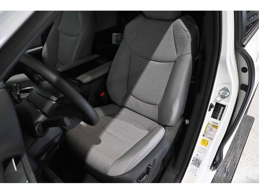 New 2025 Toyota Sienna LE image 16