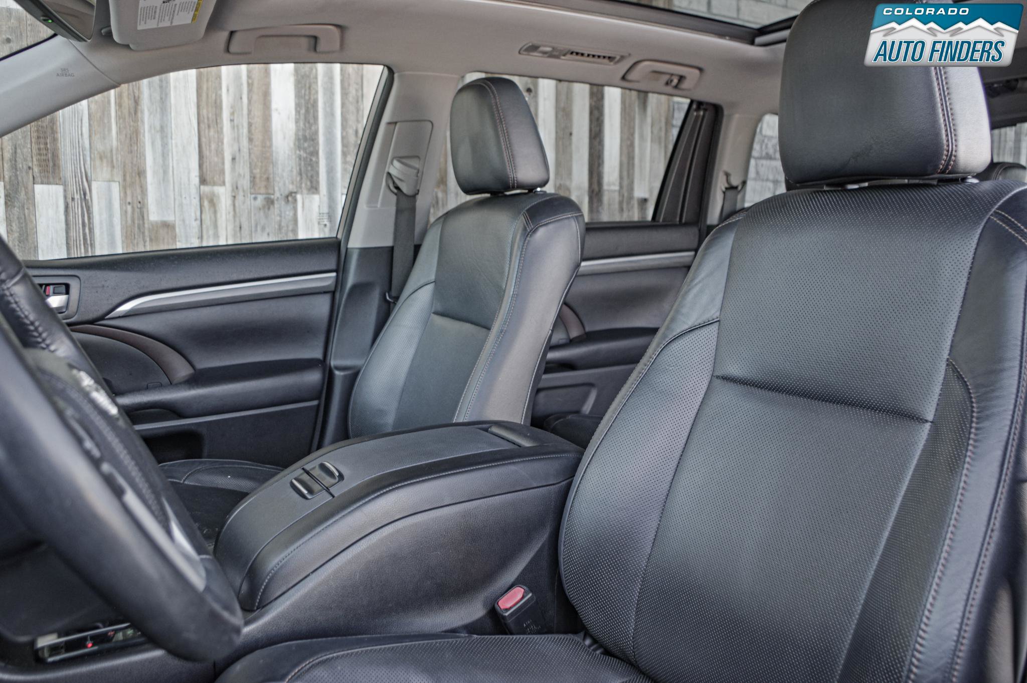 Used 2018 Toyota Highlander Limited Platinum AWD/4WD image 13