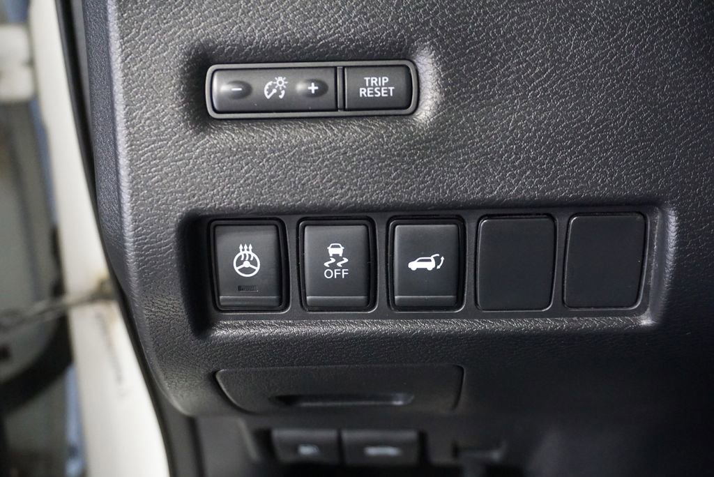 Used 2017 Nissan Murano SV image 26