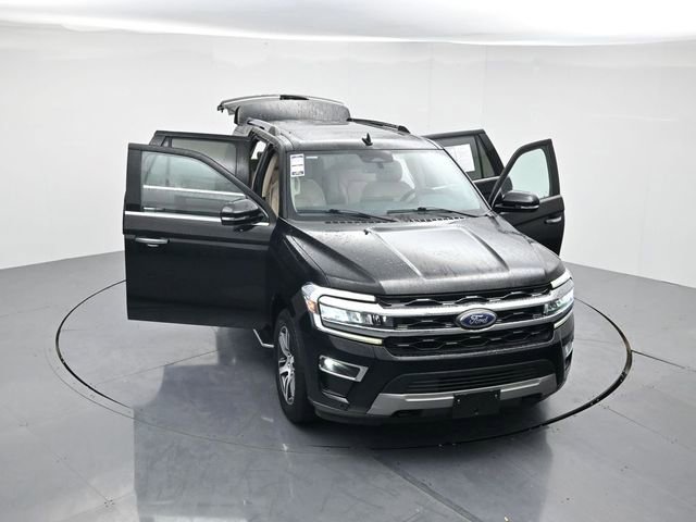 Used 2023 Ford Expedition Limited image 48