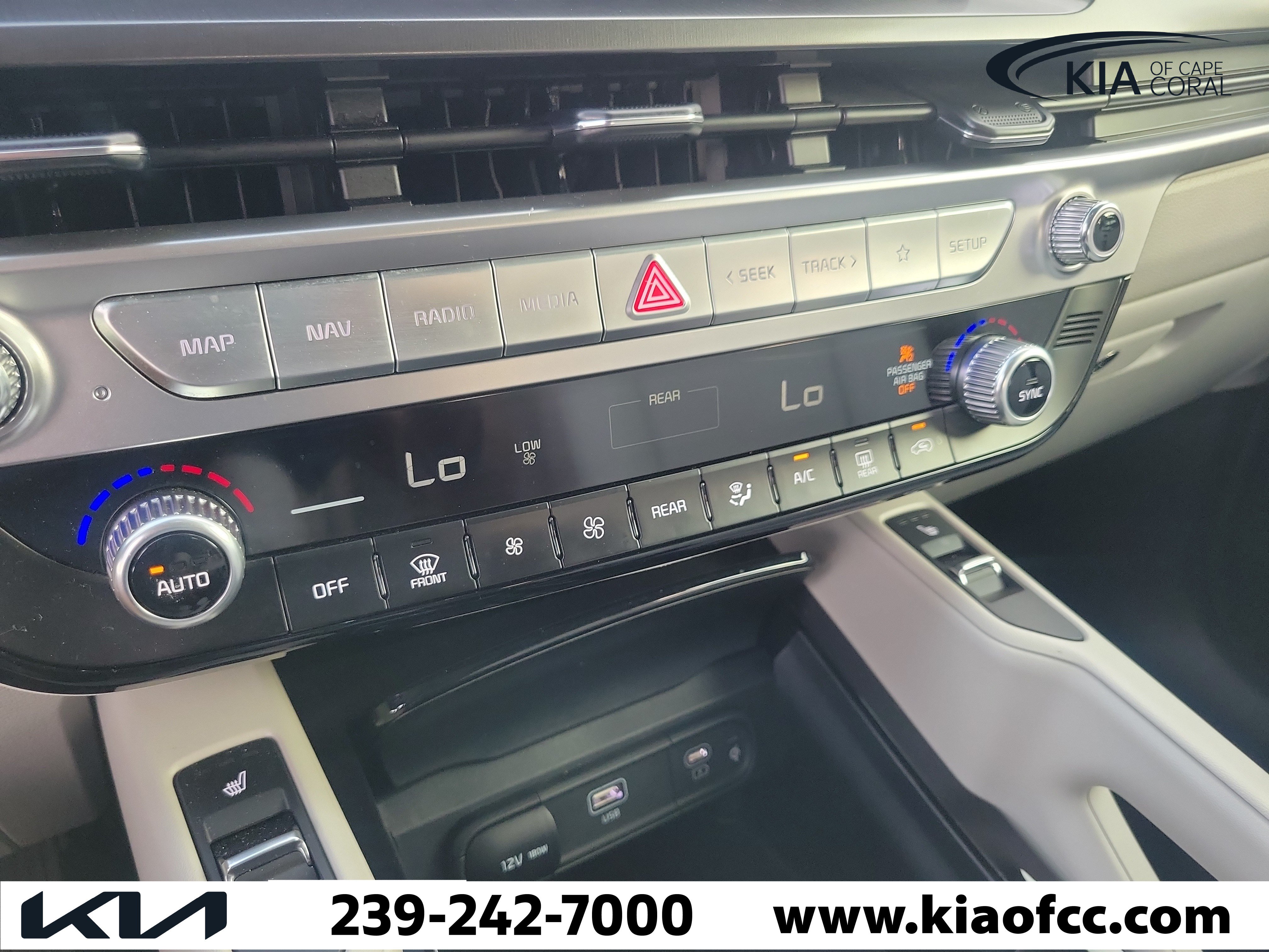 Certified 2025 Kia Telluride S FWD image 33