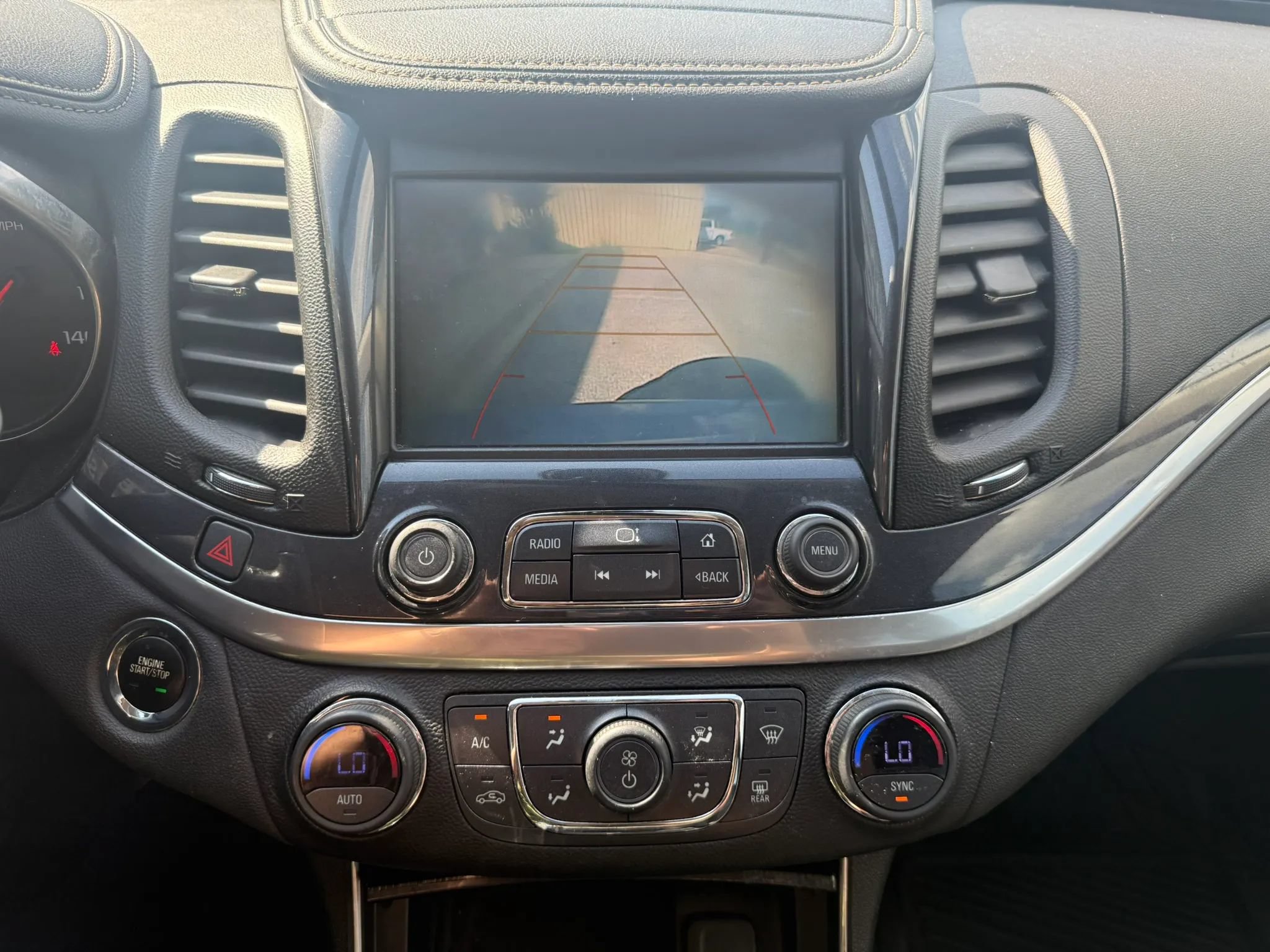 Used 2019 Chevrolet Impala LT FWD image 12