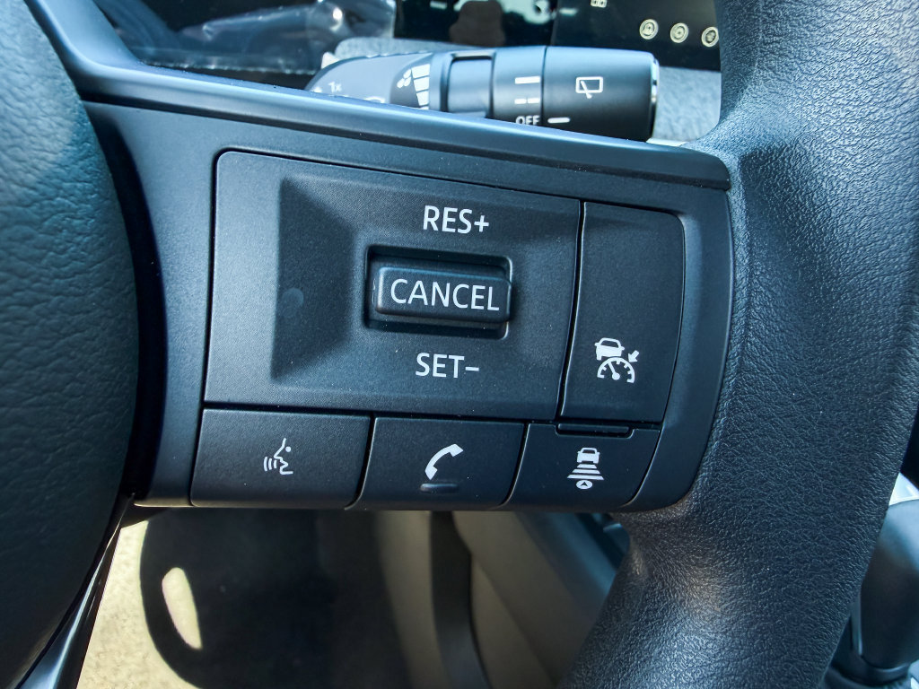 New 2027 Nissan Kicks SV AWD/4WD image 25
