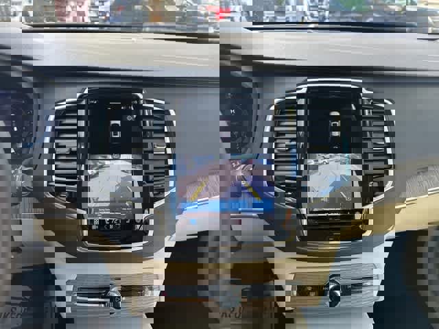 Used 2023 Volvo XC90 B6 Plus w/ Protection Package image 23