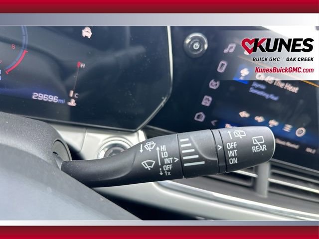 Used 2025 Chevrolet Trax LT image 13