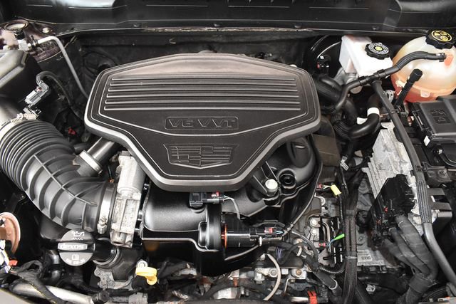Used 2022 Cadillac XT5 Premium Luxury w/ LPO, Floor Liner Package AWD/4WD image 3