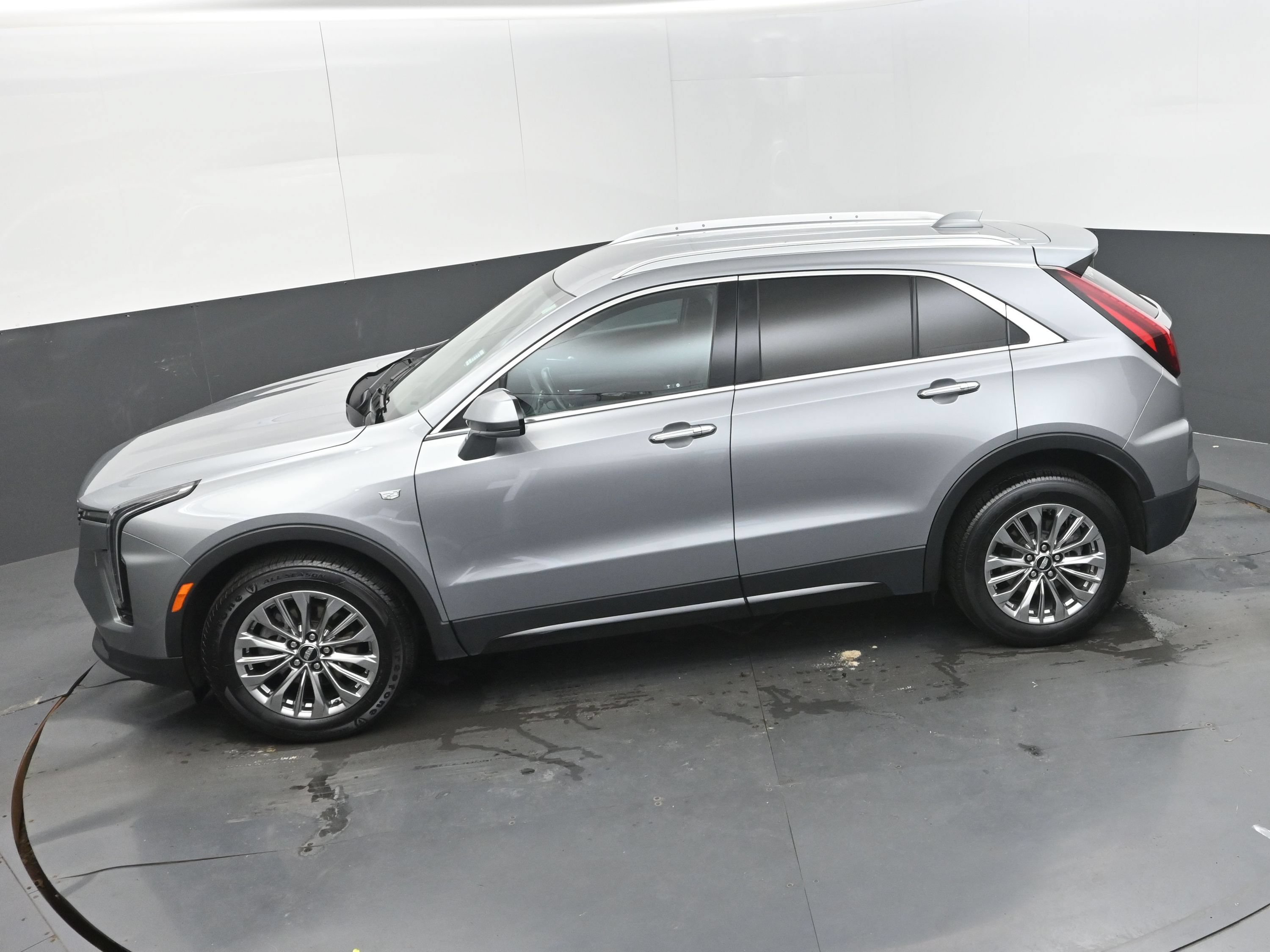 Used 2024 Cadillac XT4 Premium Luxury FWD image 28