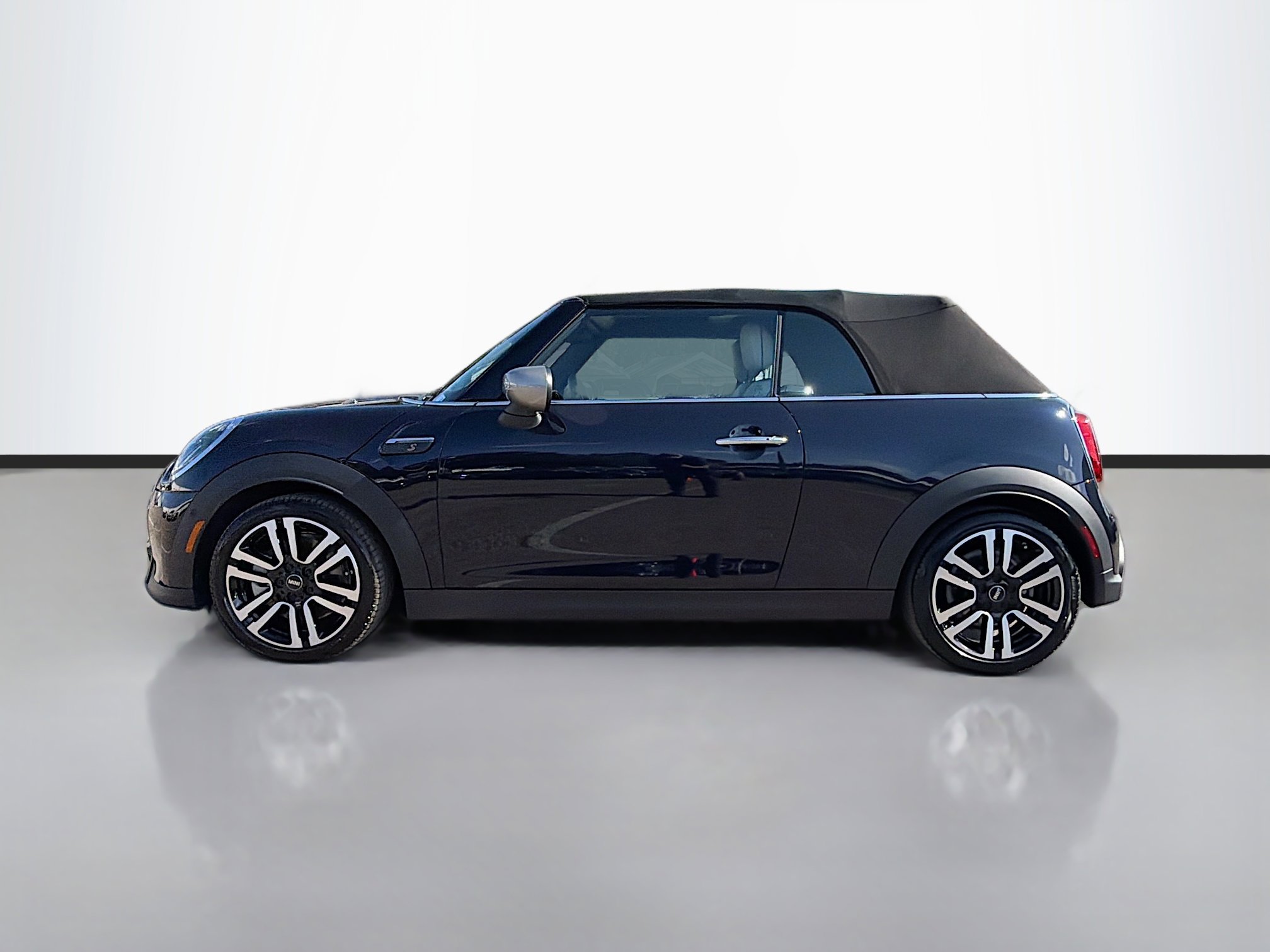 Used 2024 MINI Cooper S image 6